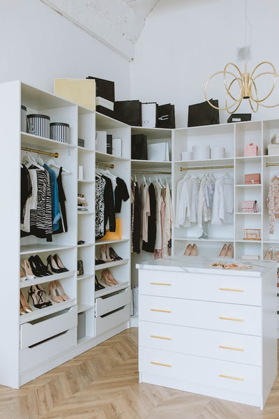 4 Tips For Creating An Aesthetically Pleasing Closet: From Shoes To Handbags To Accessories