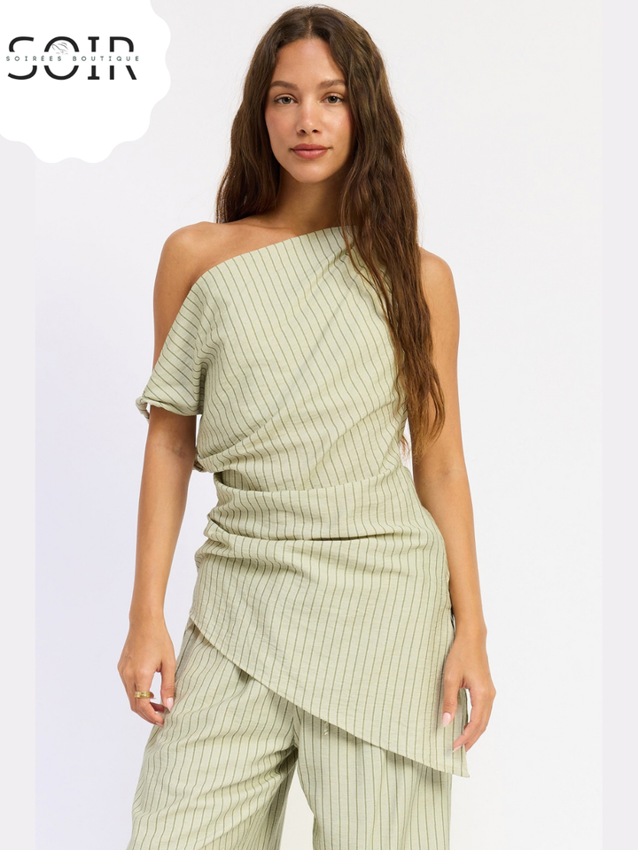 The One-Sided Story | Women’s Asymmetrical Tunic Top